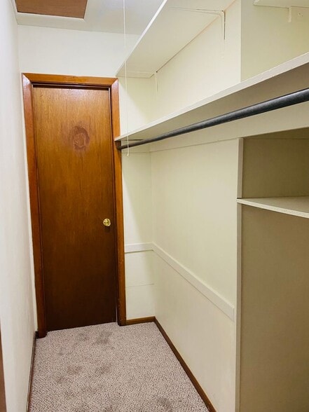 Building Photo - 95 C20