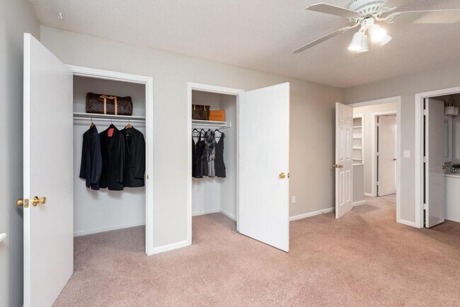 Building Photo - 1509 Nantahala Blvd