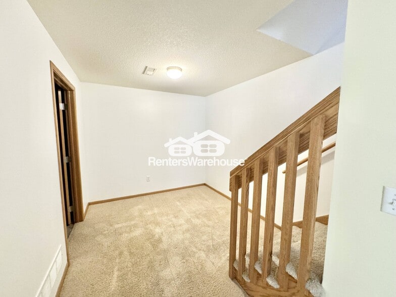 Building Photo - 2011 E 1st Ave