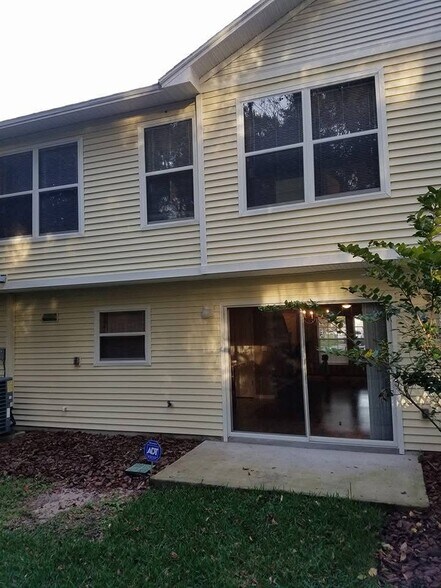 Building Photo - 170 Sawtooth Dr