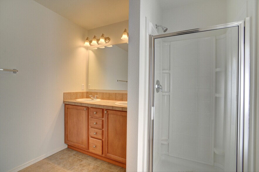 Building Photo - 20315 122nd Pl NE