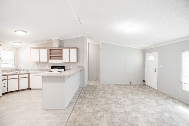 Building Photo - 30820 Peaches Way