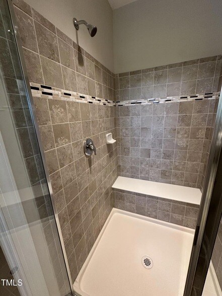 Building Photo - 4222 Vallonia Dr