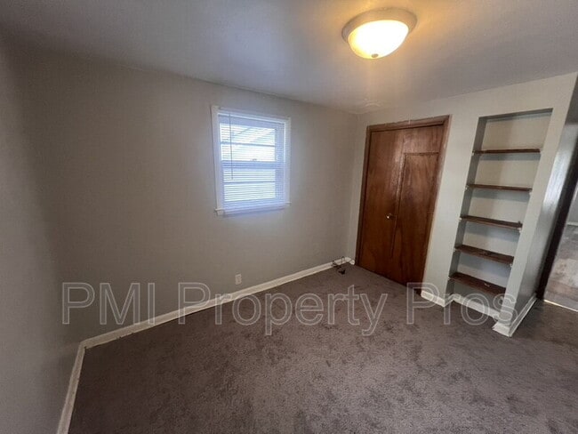 Building Photo - 4566 N 28th St