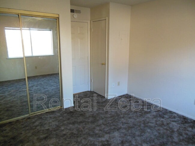 Building Photo - 1183 Kelso St