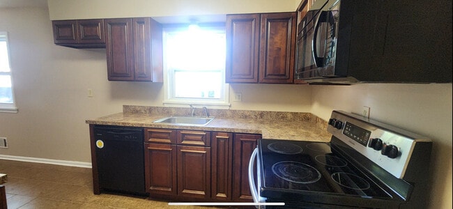 Building Photo - 3412 Winnland Dr