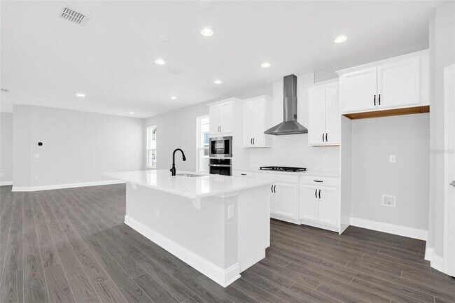 Building Photo - 12743 Brodlove Ln