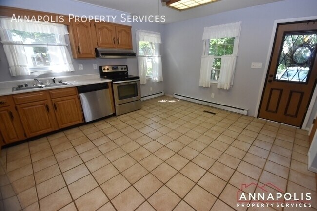 Building Photo - 843 Harbor View Terrace