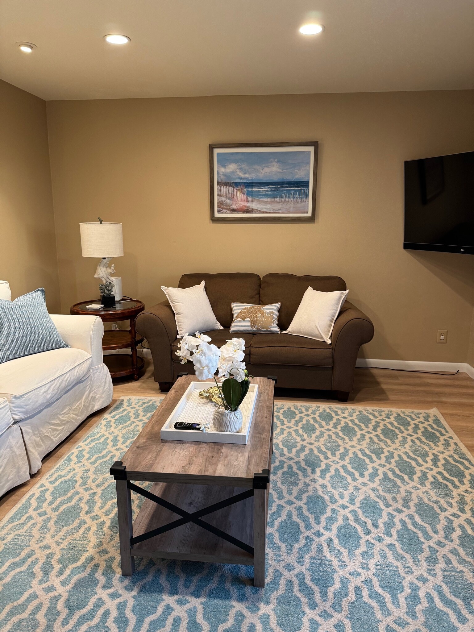 Living room - 2 N Frontenac Ave