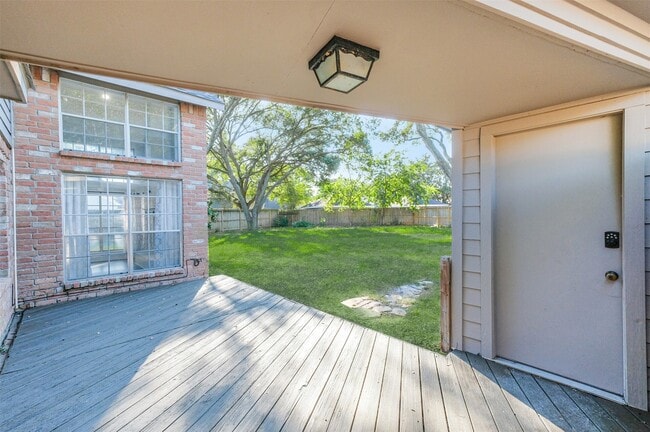 Building Photo - 20506 Park Pine Ln