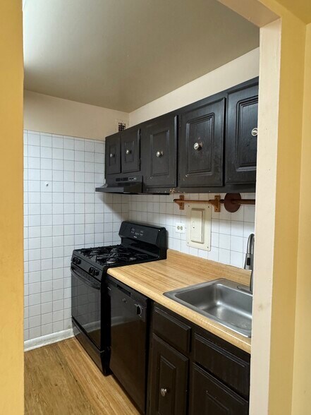 Building Photo - 5340 Holmes Run Pky