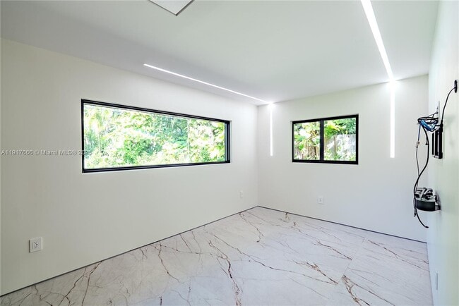 Building Photo - 3711 Battersea Rd