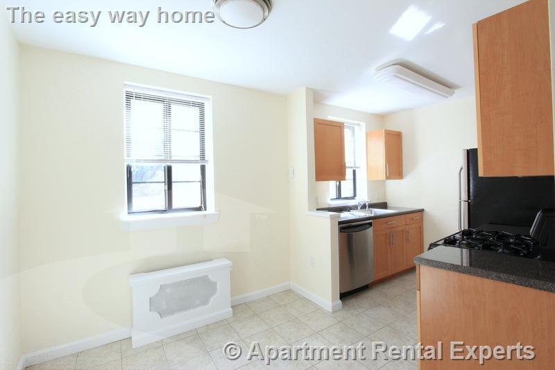 Building Photo - 60 Brattle St