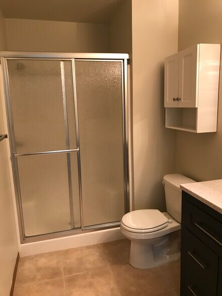 Master Bath - 1389 Berry Ridge Rd