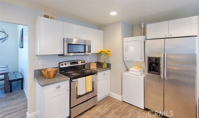 Building Photo - 113 29th St