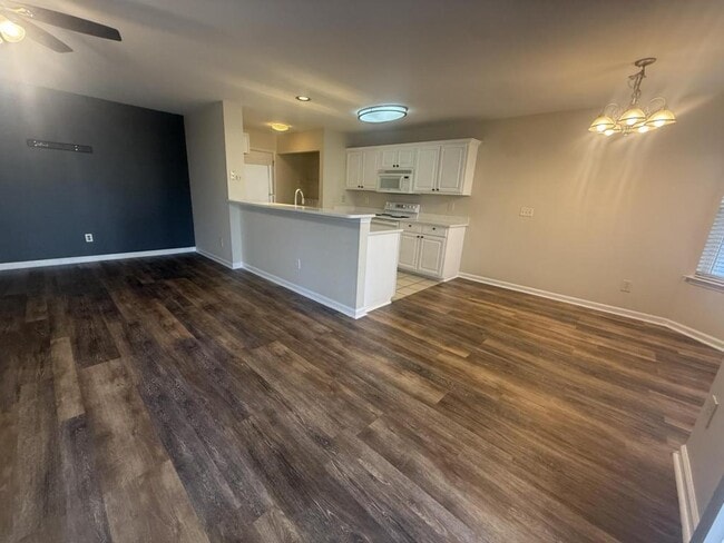 Building Photo - 260 McKendree Ln