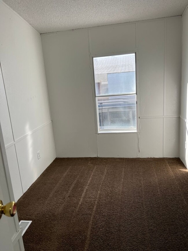 Building Photo - Welcome to the charming Riverdale Farms subdivision in Thornton, CO, where a delightful 3-bedroom...