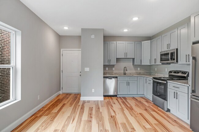 Building Photo - 2806 Lafayette Ave