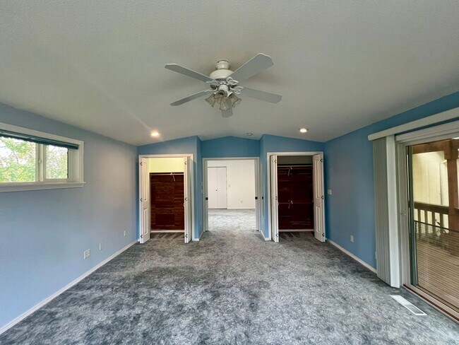 Building Photo - Spacious Home with Outbuildings on 2.3 Acres
