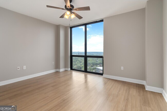 Building Photo - 2870 Pharr Ct S Northwest