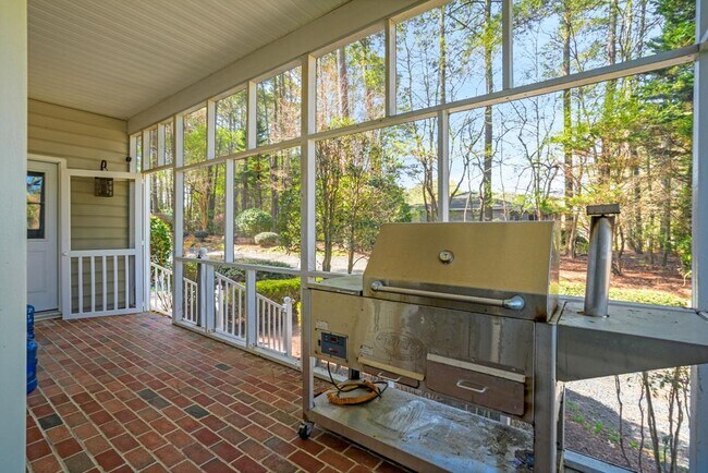 Building Photo - 14279 Eastfield Dr