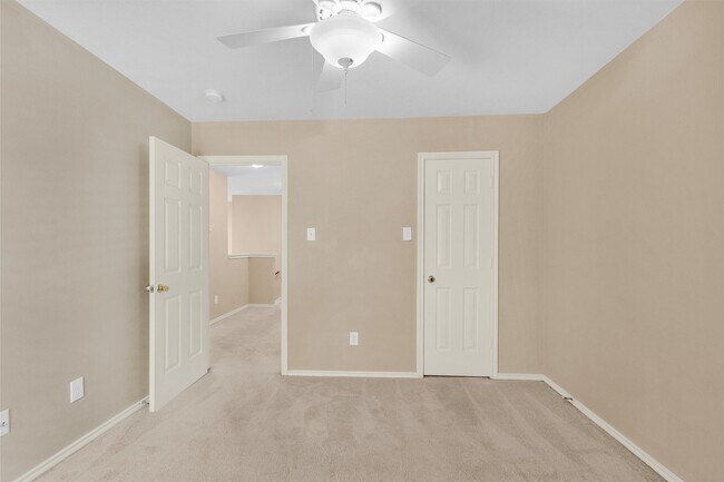 Building Photo - 31 N Walden Elms Cir