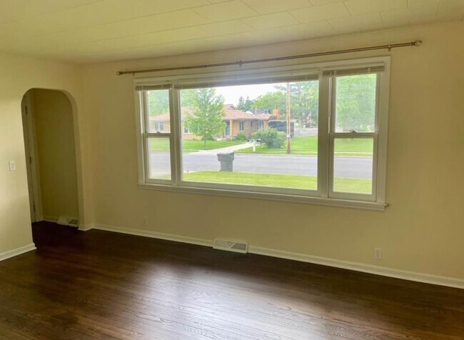 Building Photo - 3018 Chafin Ave