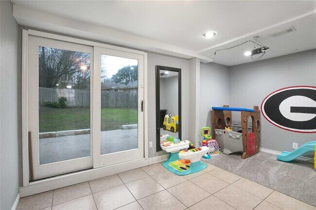 Building Photo - 1205 Ivybridge Dr