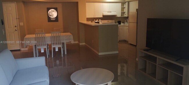 Building Photo - 111 Yacht Club Way
