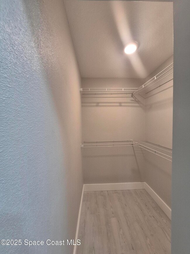 Building Photo - 58 Moore Ave