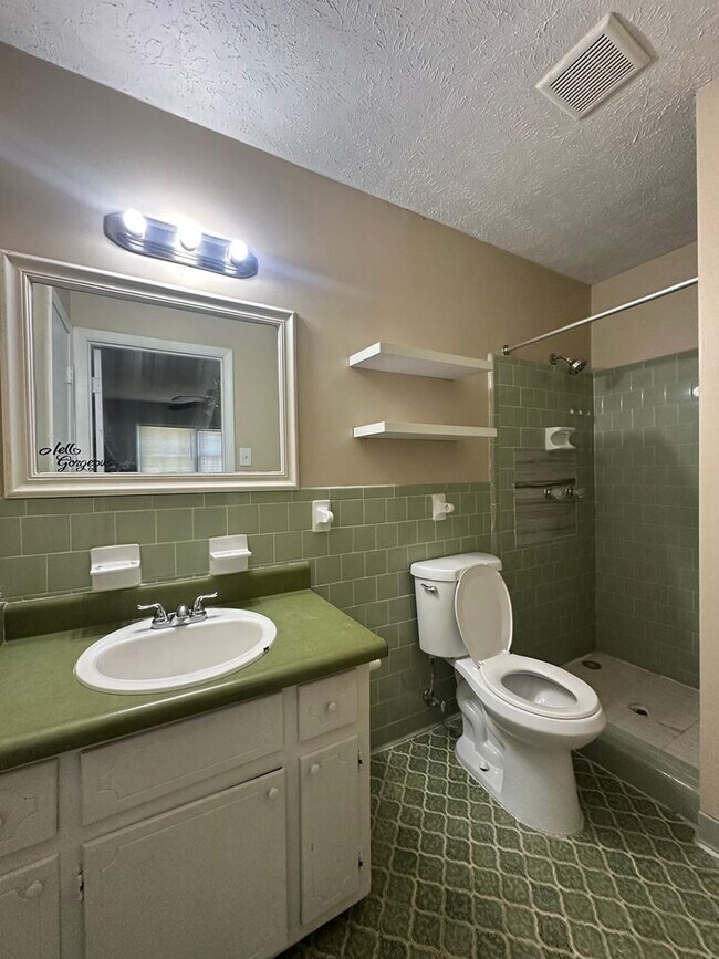 Building Photo - 524 San Marcos Way