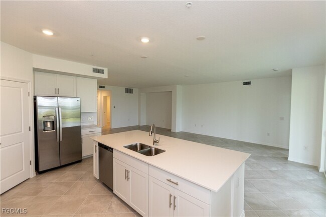 Building Photo - 16524 Kingwood Ln