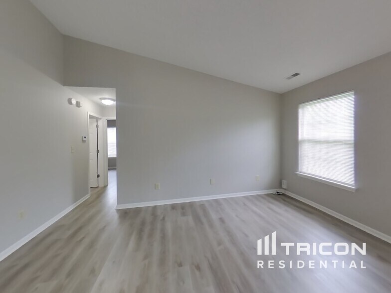 Building Photo - 17903 Captiva Way