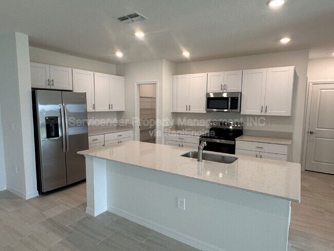 Building Photo - 8519 Sea Ray Run