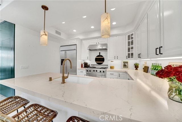 Building Photo - 412 Acacia Ave