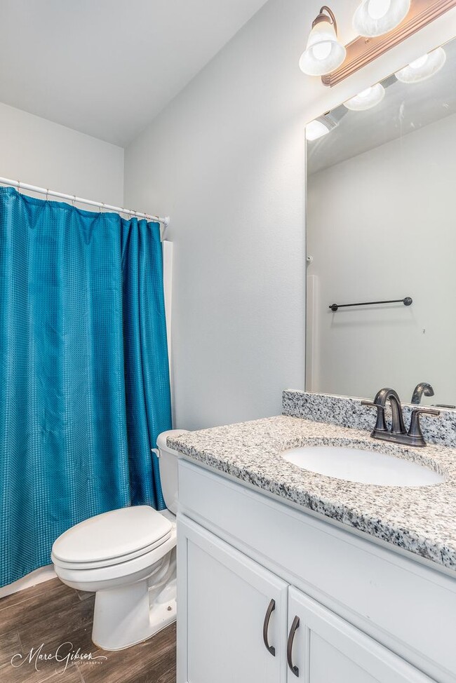 Building Photo - Willow Heights Rental