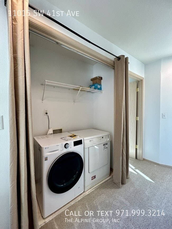 Building Photo - 11015 SW 41st Ave