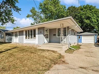 Primary Photo - 3929 64th St