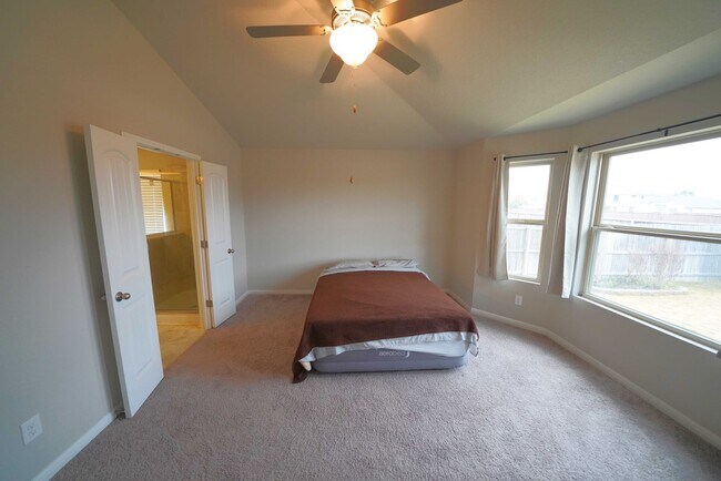 Building Photo - Beautiful like-new home now available in W...