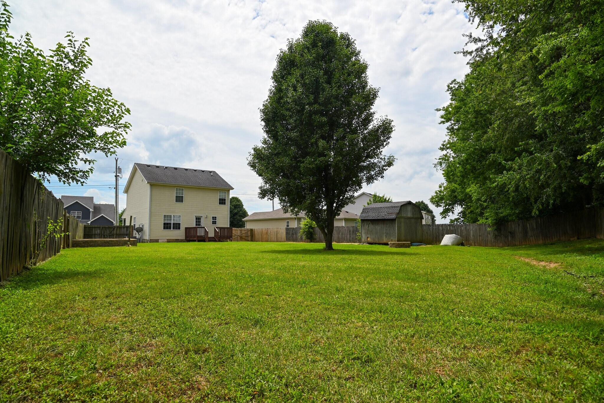 Building Photo - 126 N Cavalcade Cir