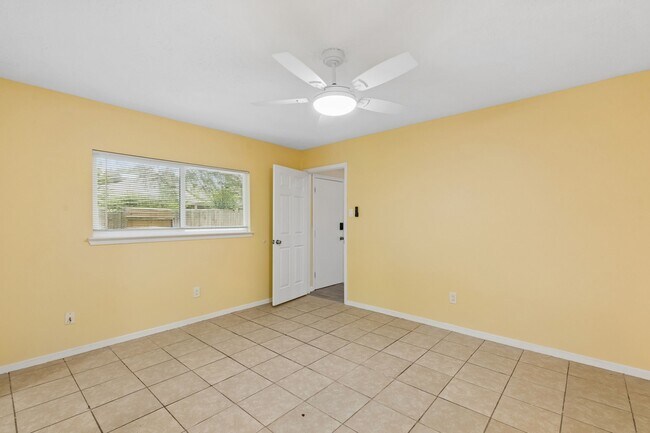 Building Photo - 2747 Sicklepod Dr