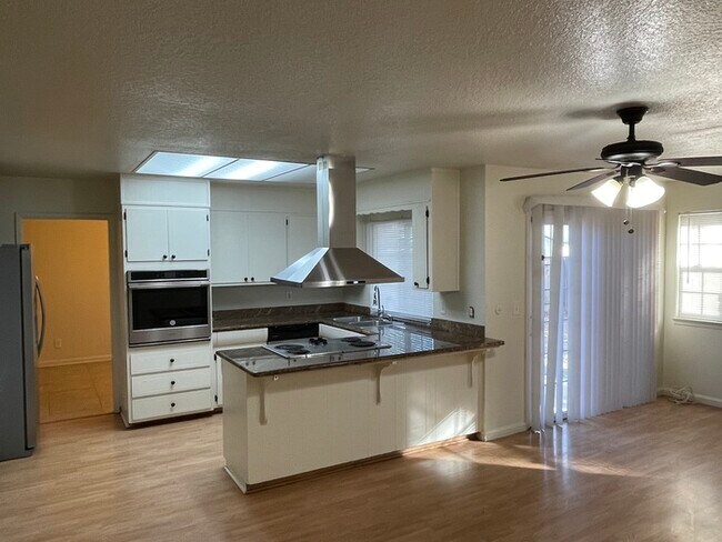 Building Photo - North Stockton 3 Bedroom Single Story Home