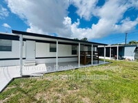 Building Photo - 550 Woodpecker Pike