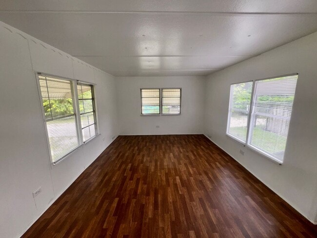 Building Photo - 1117 S Christiana Ave