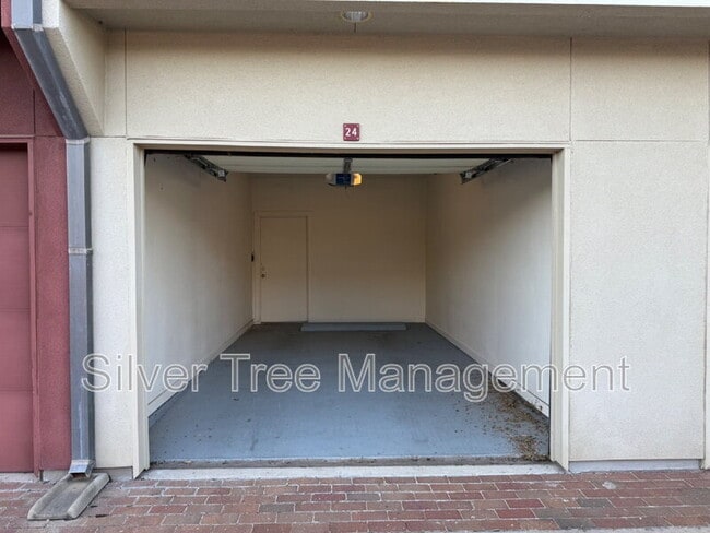 Building Photo - 4605 Cedar Springs Rd