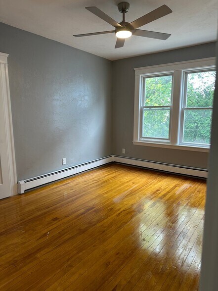 Building Photo - 52 Pilgrim Ave