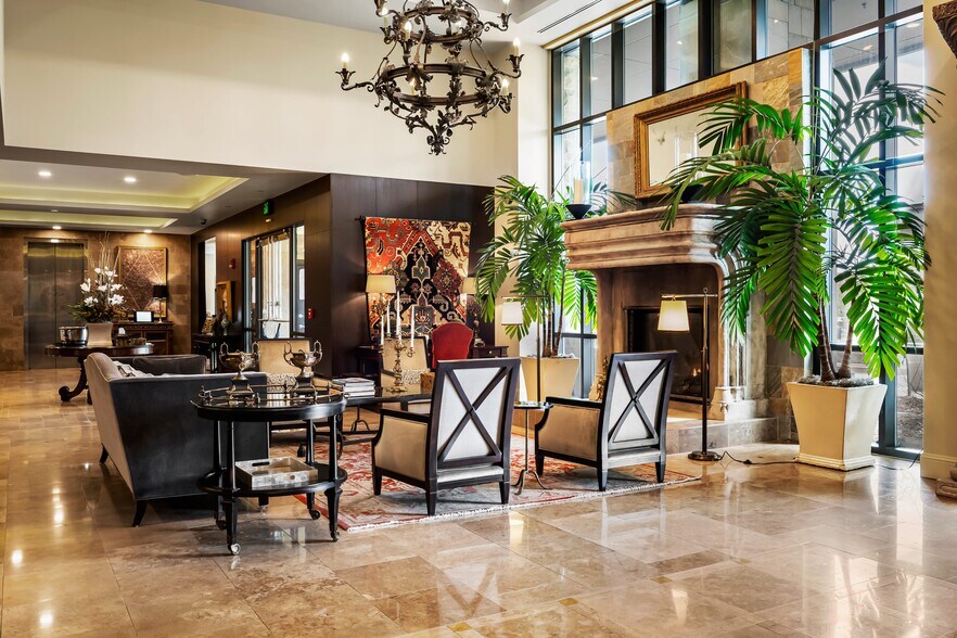 West Lobby - 5455 Landmark Plz
