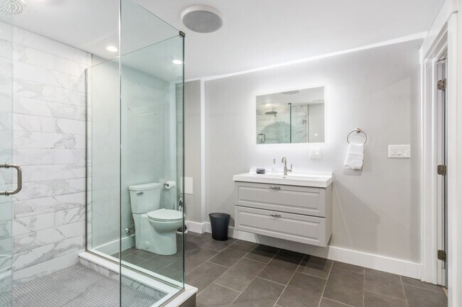 Building Photo - 3 Chapel Way