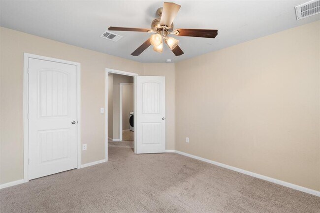 Building Photo - 5905 Montrelia Dr