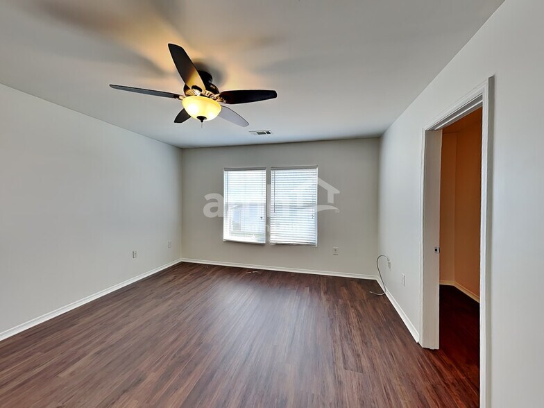 Building Photo - 4430 Kiddle Ln